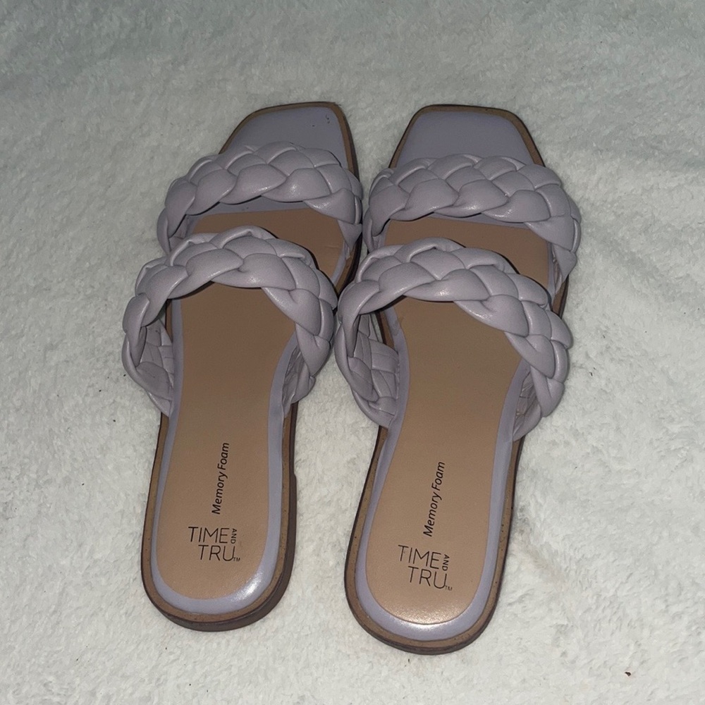 Time and Tru Braided Lavender Slippers Size 8 - Picture 2 of 4